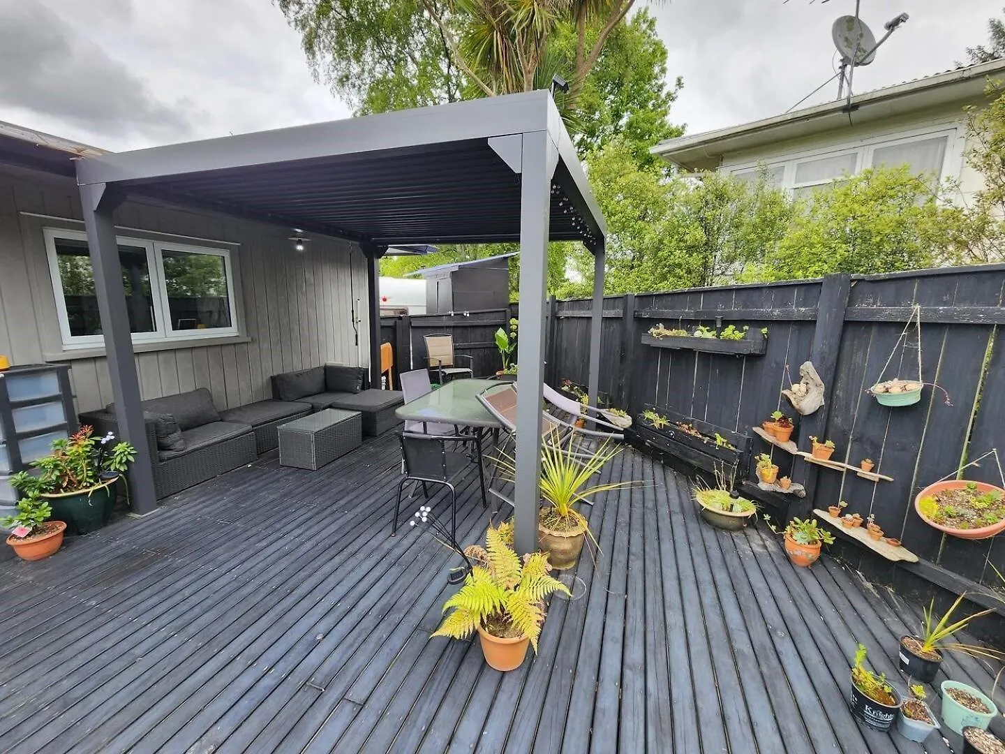 Simple But Cosy Room Rotorua Homestay